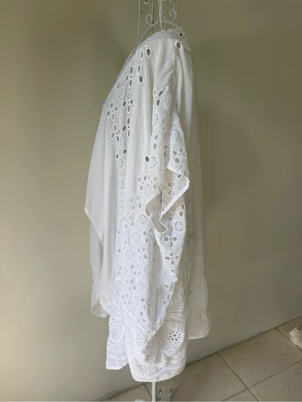 J.Crew White Eyelet Embroidered Open Front Kimono Beach Cover Up One Size